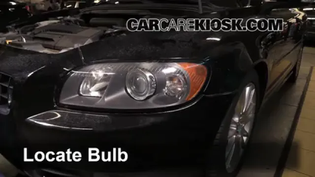 2008 Volvo C70 T5 2.5L 5 Cyl. Turbo Éclairage Feux de croisement (remplacer l'ampoule)